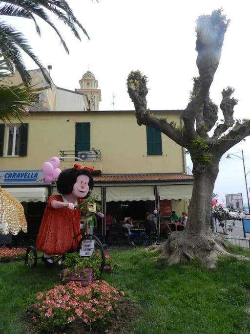 Sea View, In The Old Town Santo Stefano Al Mare Appartement Buitenkant foto