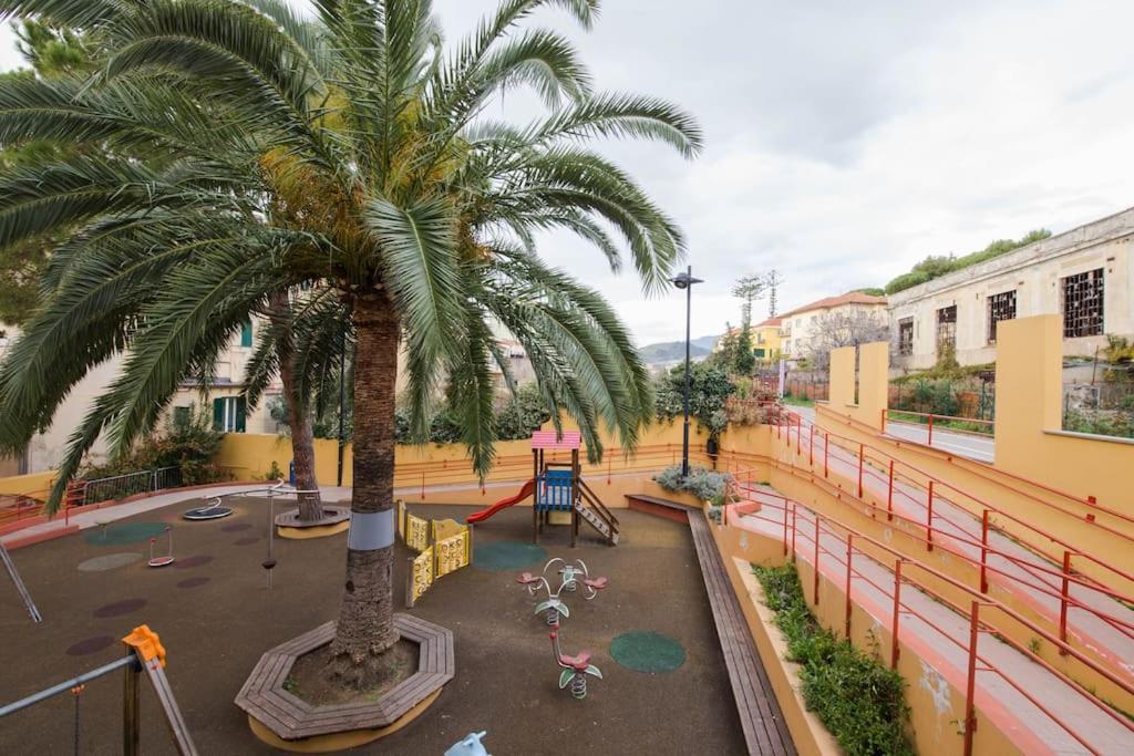Sea View, In The Old Town Santo Stefano Al Mare Appartement Buitenkant foto